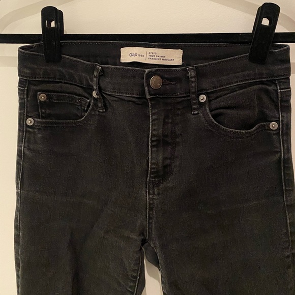 Women’s Gap True Skinny Jeans - Picture 5 of 10
